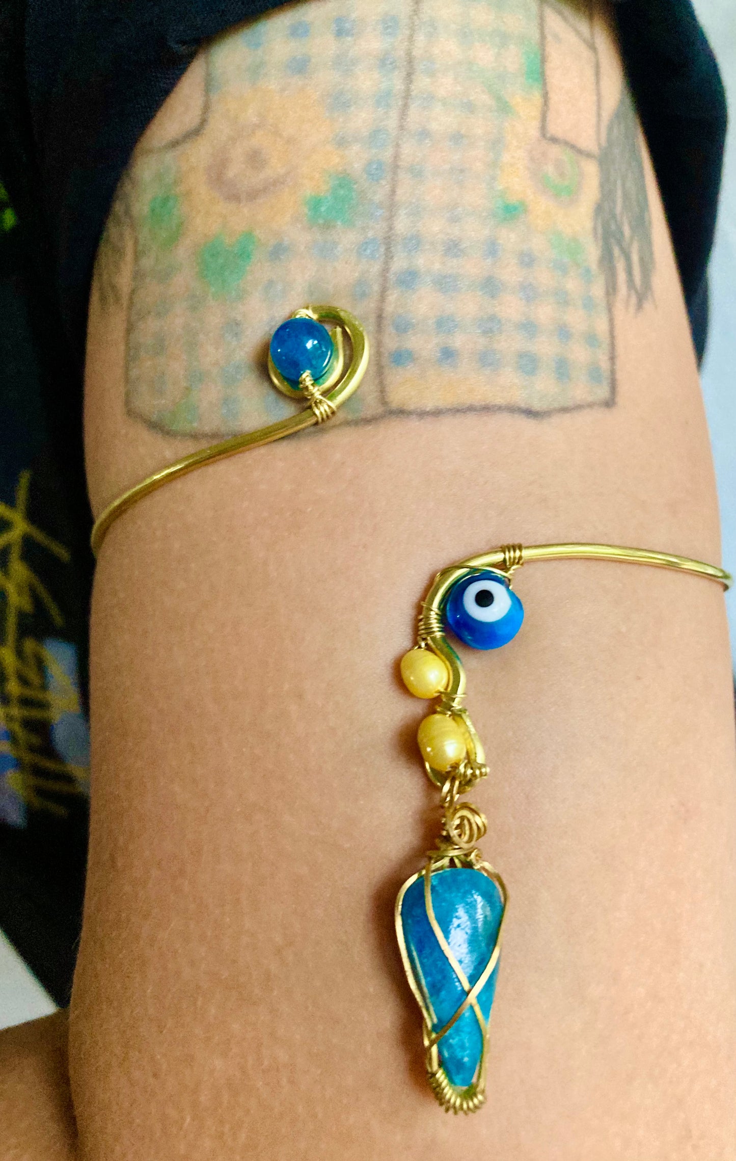 Apatite Eye Arm Cuff