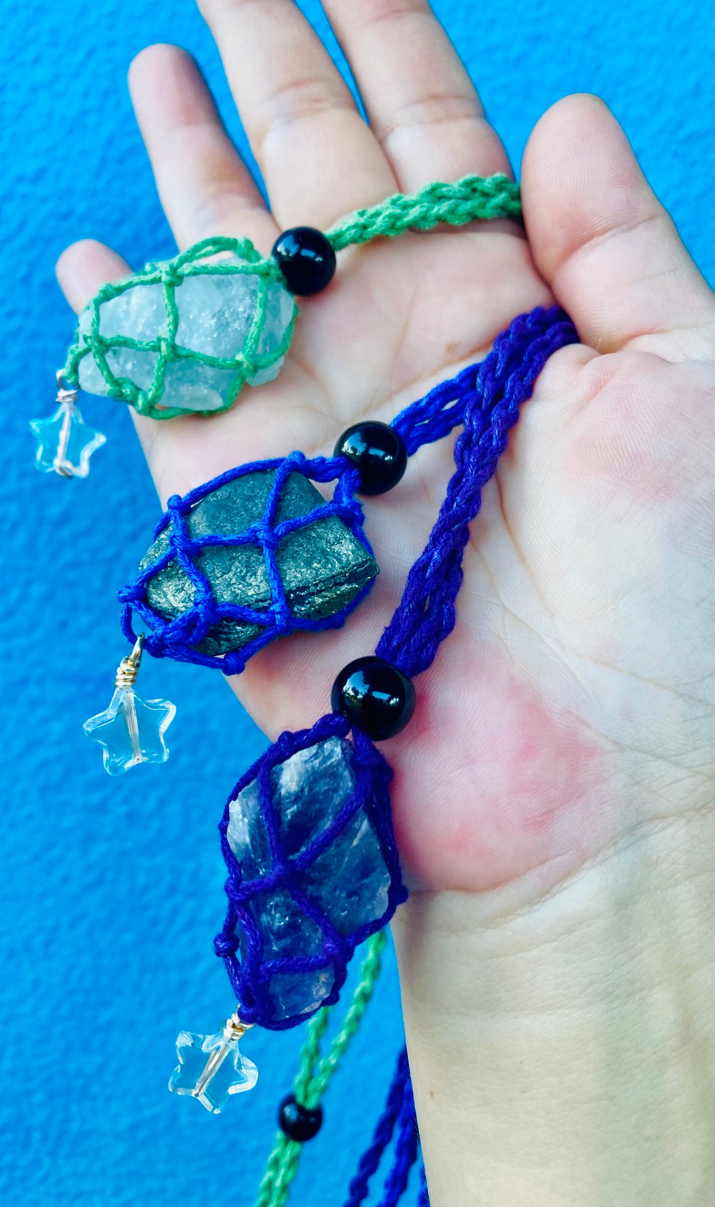 Adjustable Gemstone Cage Macramé