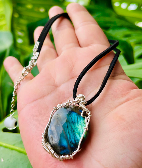 Azure Labradorite Pendant