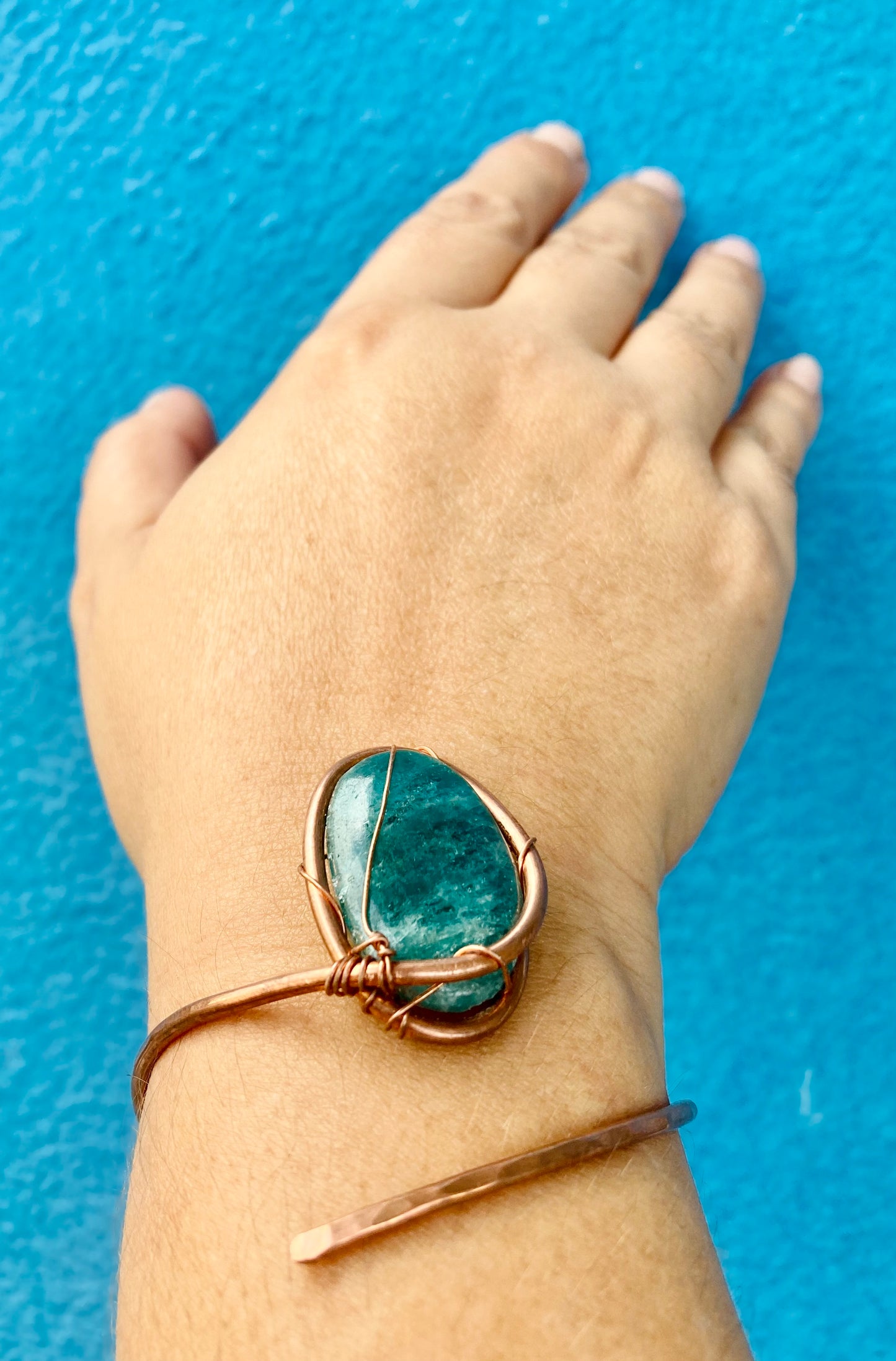 Único Apatite Cuff