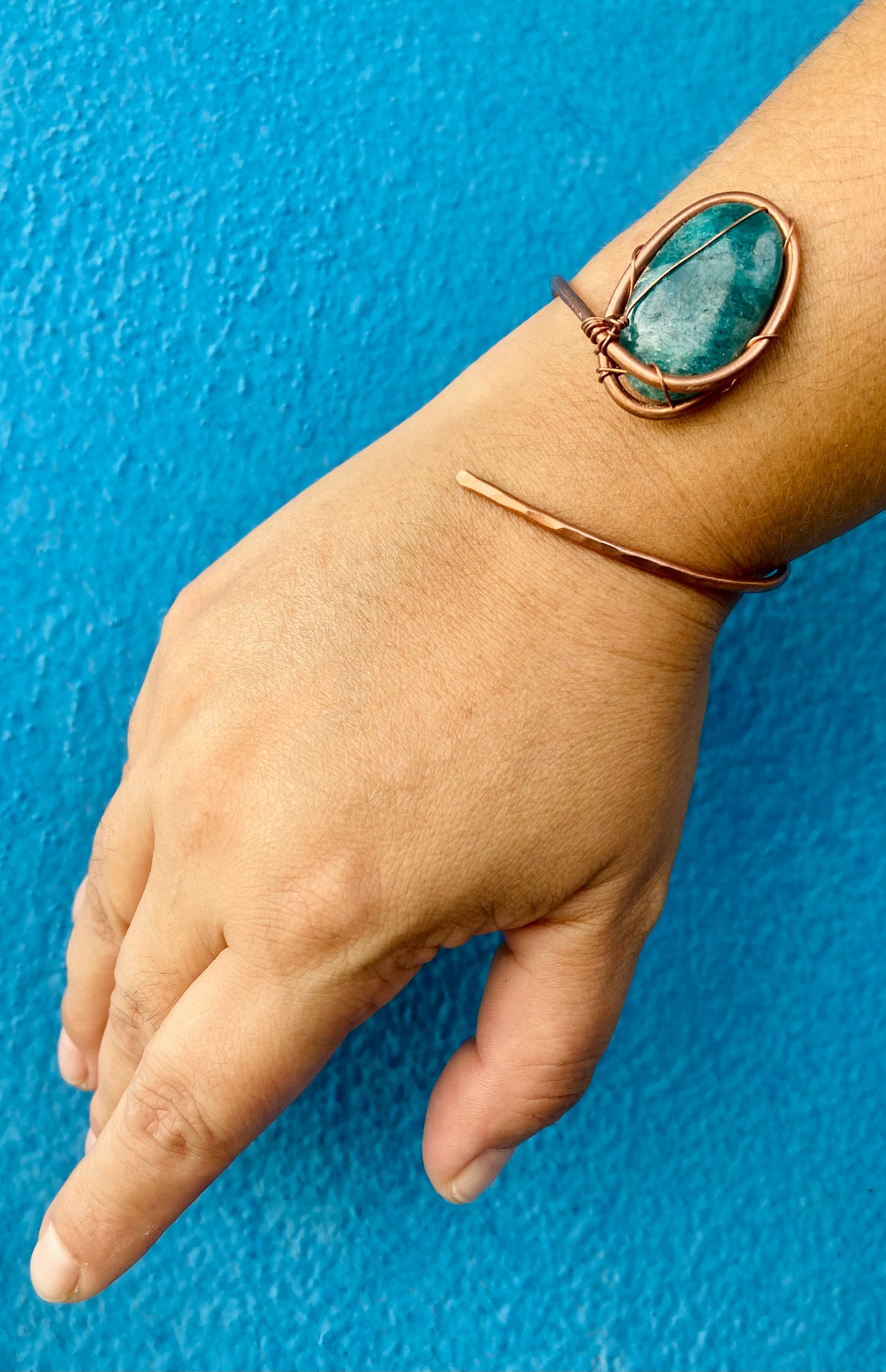 Único Apatite Cuff