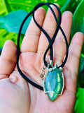 Small Mahi Labradorite Pendant
