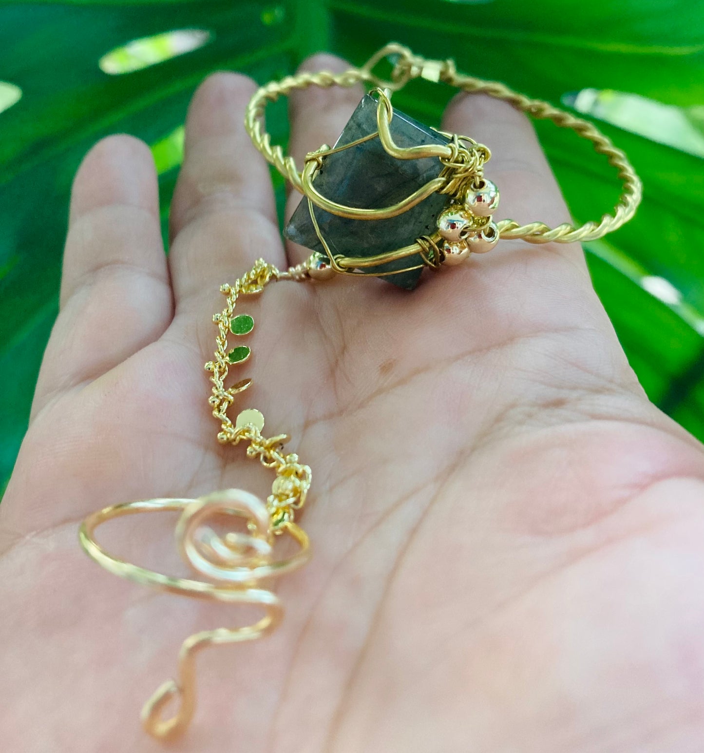 Midnight Labradorite Brass Panja