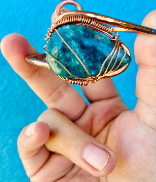 Apatite Wave Cuff