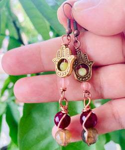 Berry Hamsa