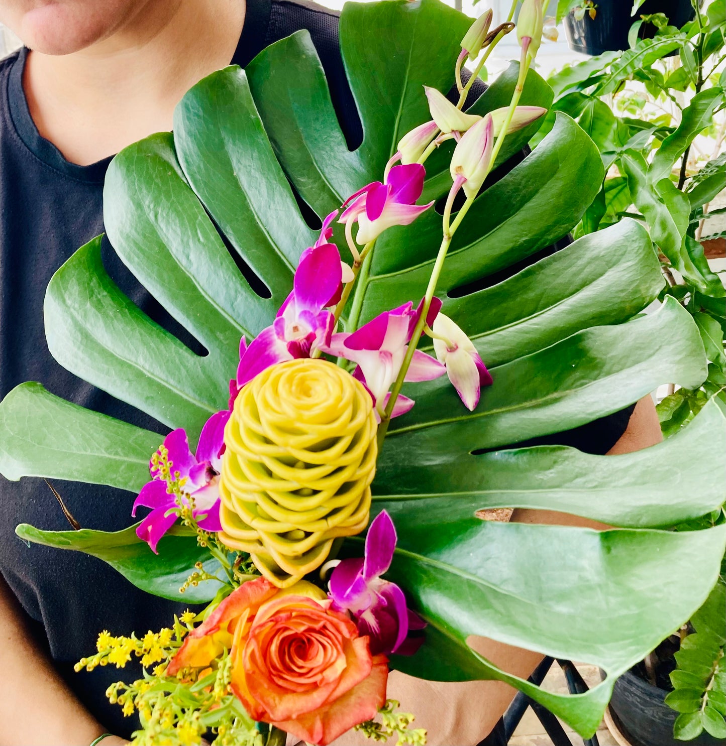 Monstera Tropical Bouquet