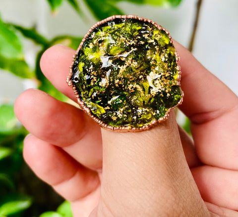 Green Sun Glass Ring Size 10